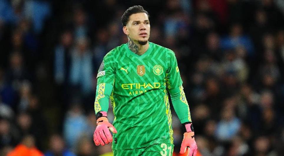 Ederson'u Galatasaray'da görmek istiyoruz.

#KavukçuyaEdersonyaİstifa