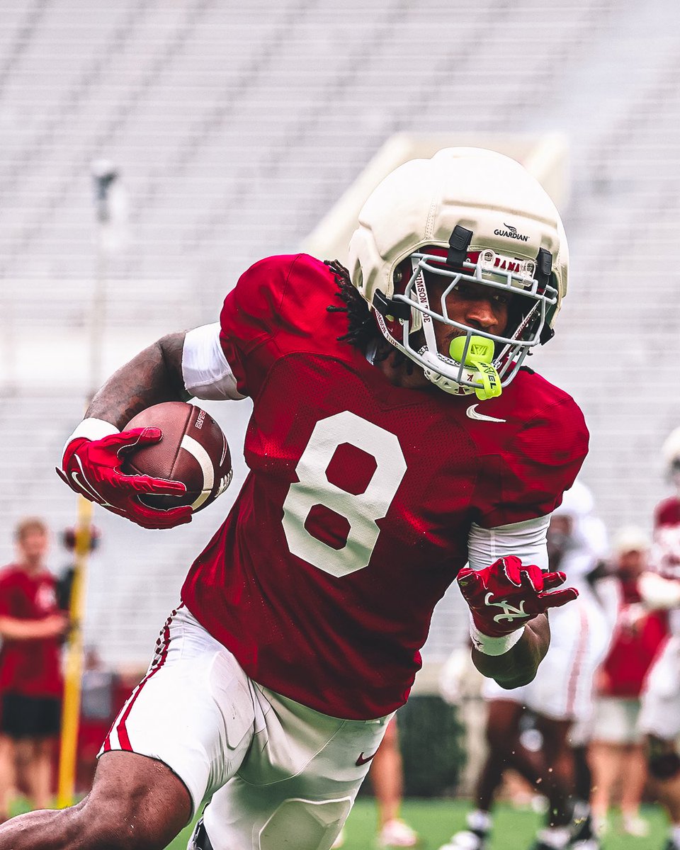 Stackin’ Reps 😤👏📈

#RollTide | <a href="/TMobile/">T-Mobile</a>