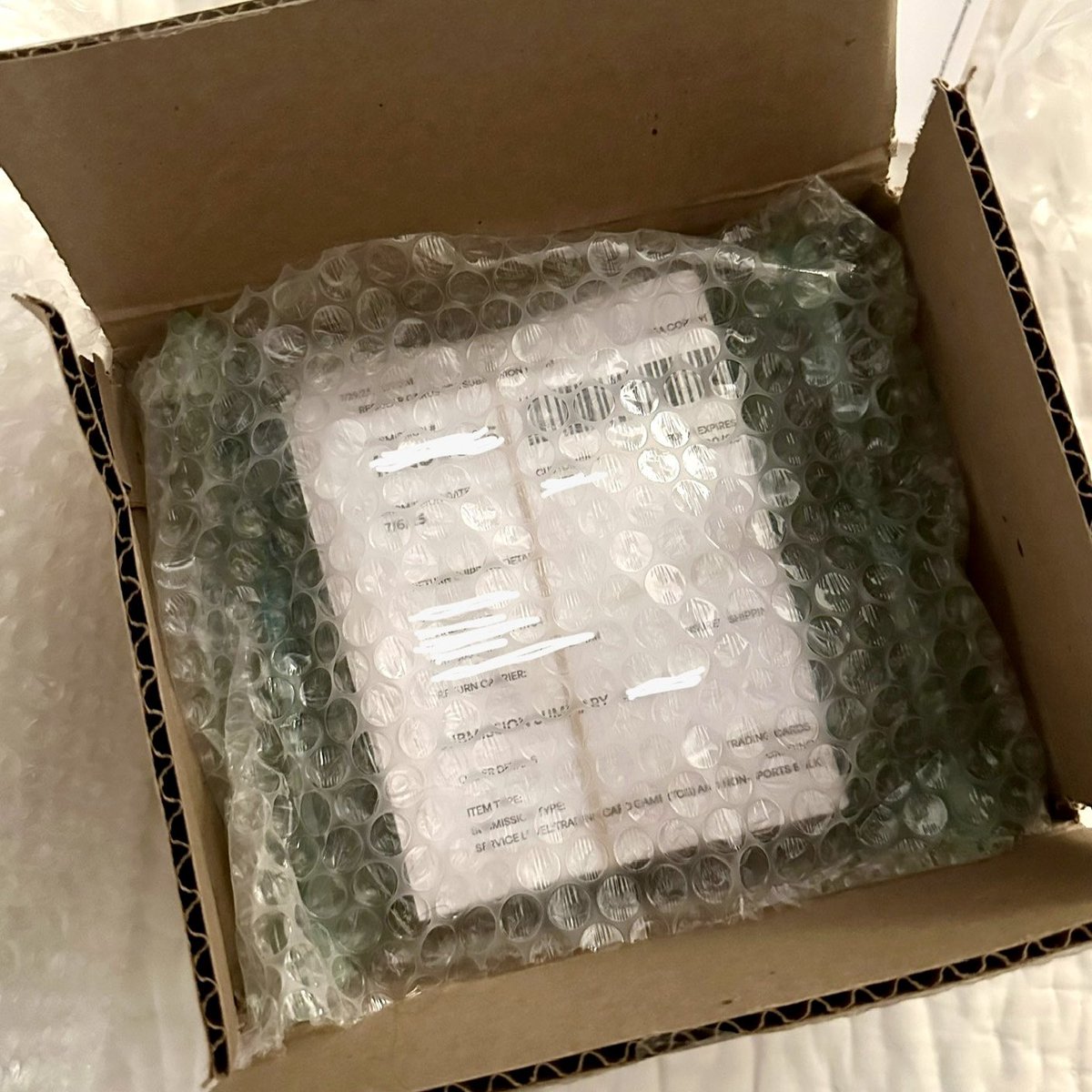 My first ever PSA submission is on its way to California! Please wish me &amp; my cards luck!! 📦🙏🏻🤞🏻💯