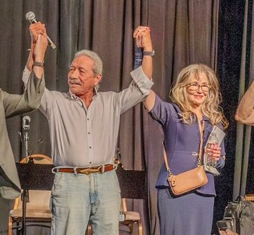 thiemann_andrea's tweet image. You just have to love them! ❤️
#MaryMcDonnell #EdwardJamesOlmos