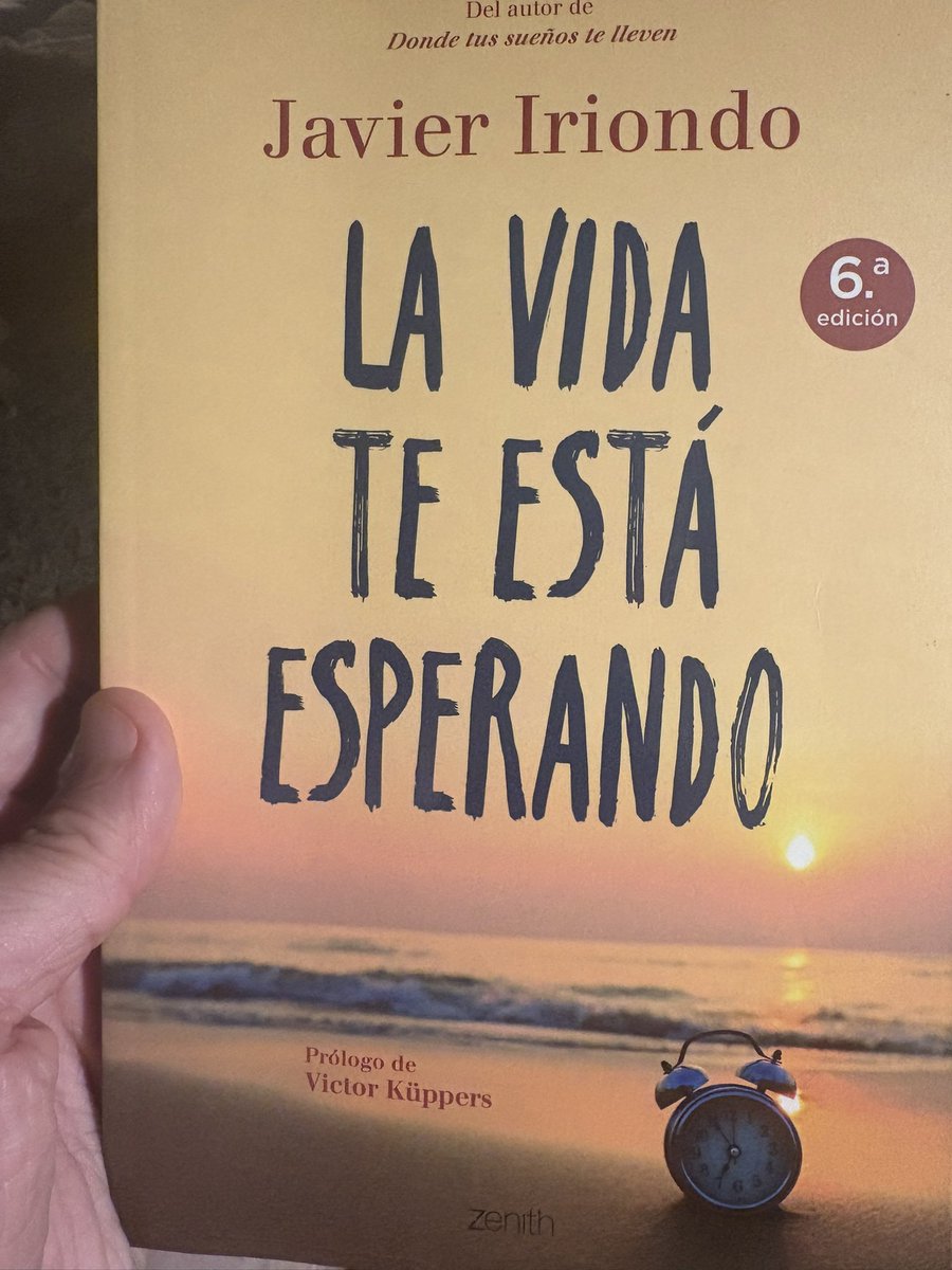 Xavier Budó (@xavierbudo) on Twitter photo El libro es maravilloso <a href="/Jiriondo/">Javier Iriondo</a>
Y el prólogo de Victor Küppers creo que es de los mejores que he leído en mi vida. El libro es maravilloso <a href="/Jiriondo/">Javier Iriondo</a>
Y el prólogo de Victor Küppers creo que es de los mejores que he leído en mi vida.