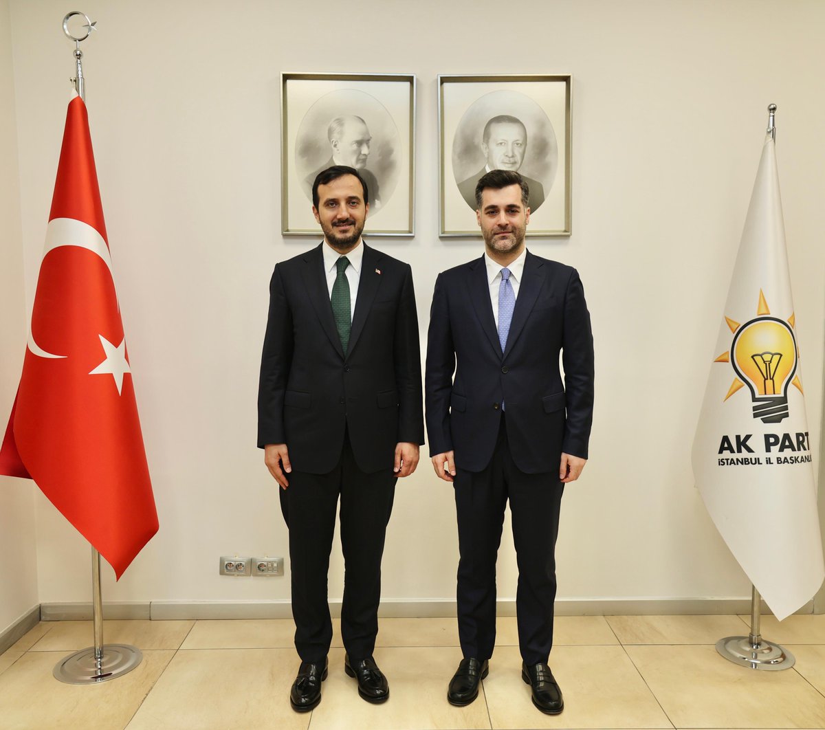 Abdullah Özdemir (@abdullahozdemir) on Twitter photo Genel Merkezimiz ile yaptığımız istişareler neticesinde Üsküdar İlçe Başkanımız olarak Sayın <a href="/TahaSaricaoglu/">Taha Sarıcaoğlu</a>’nu atadık.
Bugüne kadar İlçe Başkanlığı görevini yürüten İlçe Başkanımız Sayın <a href="/demir_erdem/">Erdem DEMiR 🇹🇷</a>’e teşekkür ederiz.
Üsküdar’ımız ve İstanbul’umuz için hayırlı olmasını Genel Merkezimiz ile yaptığımız istişareler neticesinde Üsküdar İlçe Başkanımız olarak Sayın <a href="/TahaSaricaoglu/">Taha Sarıcaoğlu</a>’nu atadık.
Bugüne kadar İlçe Başkanlığı görevini yürüten İlçe Başkanımız Sayın <a href="/demir_erdem/">Erdem DEMiR 🇹🇷</a>’e teşekkür ederiz.
Üsküdar’ımız ve İstanbul’umuz için hayırlı olmasını