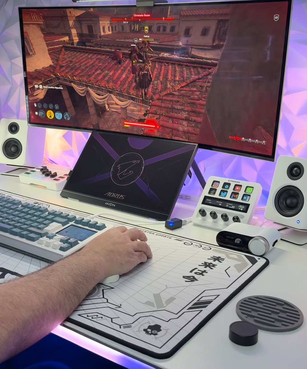 What games have you been playing lately? 

{Bonus points if you’ve been playing it on a #Hystar desk mat}✨