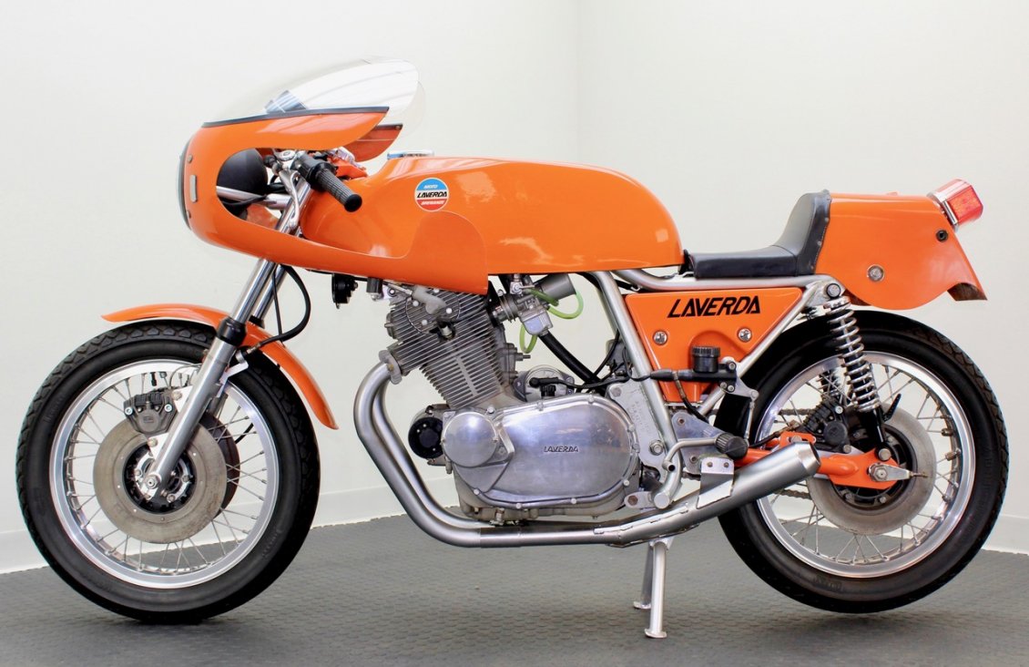kingtubby1Oz's tweet image. #CafeRacer
#BoyRacer

1974 Laverda 750
Style and Brute Force