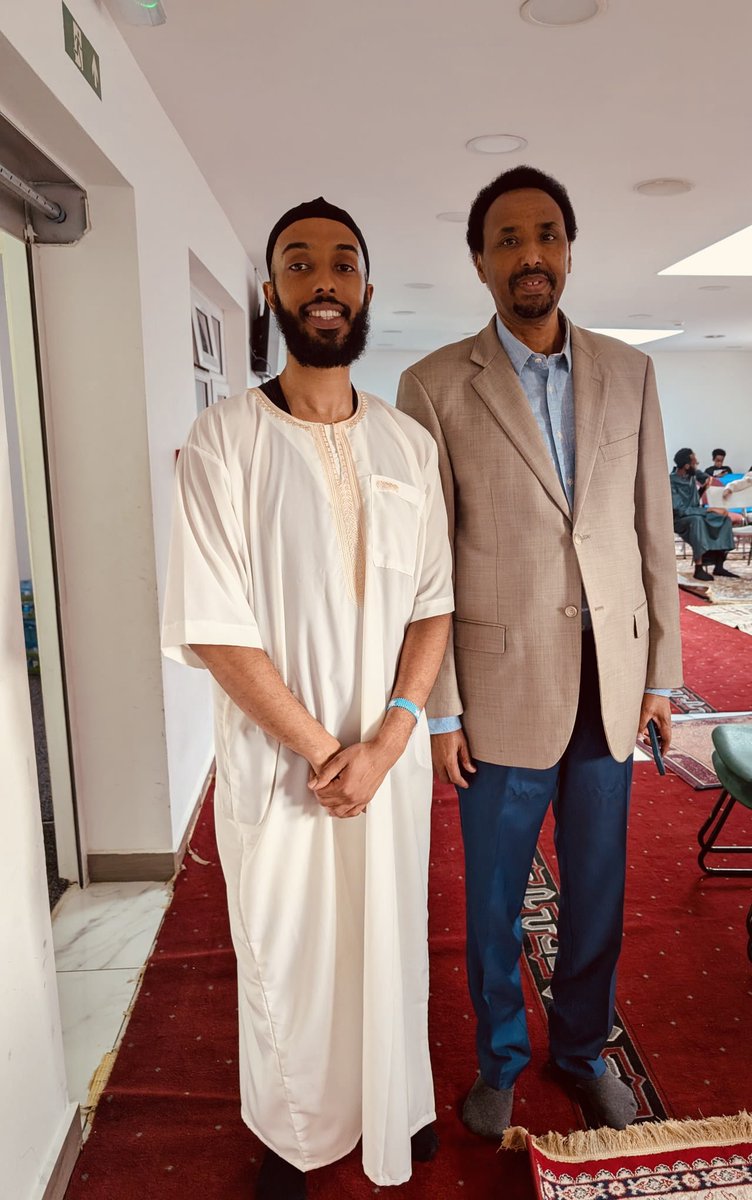 Suldan I. Mohamed, MA (@suldanmohamed_) on Twitter photo Bismillah,
I had the honour of meeting former Somali Ambassador to #Canada, <a href="/AmbHassanDimbil/">Amb Hassan Dimbil</a>, at an event in #Birmingham on Saturday.
Ambassador Hassan was appointed as Ambassador in 2019 during the Presidency of <a href="/M_Farmaajo/">Mohamed Farmaajo</a>.
He also previously served in the Somaliland Bismillah,
I had the honour of meeting former Somali Ambassador to #Canada, <a href="/AmbHassanDimbil/">Amb Hassan Dimbil</a>, at an event in #Birmingham on Saturday.
Ambassador Hassan was appointed as Ambassador in 2019 during the Presidency of <a href="/M_Farmaajo/">Mohamed Farmaajo</a>.
He also previously served in the Somaliland