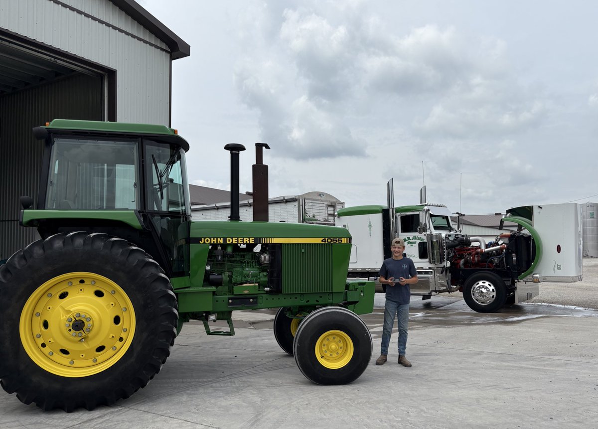 Andy Pasztor 🧼🧽 tweet media