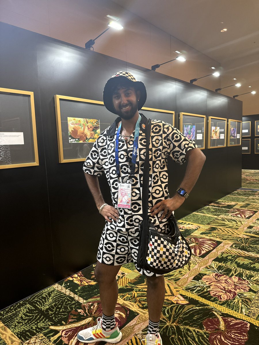 GurpyColors's tweet image. POKEMON WORLDS 2025 HYPE! This was my day 3 Sunday outfit from #pokemonworlds2024 in Hawaii!
FUN FACT: the person who took the photos of me in the museum is one of the graphic designers who created the pokemon worlds merch line!
#pokemoncontentcreator #pokemonworlds2025