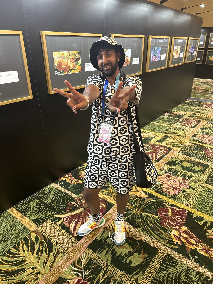 GurpyColors's tweet image. POKEMON WORLDS 2025 HYPE! This was my day 3 Sunday outfit from #pokemonworlds2024 in Hawaii!
FUN FACT: the person who took the photos of me in the museum is one of the graphic designers who created the pokemon worlds merch line!
#pokemoncontentcreator #pokemonworlds2025