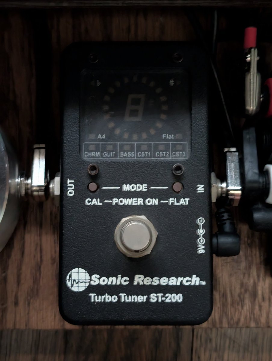 In: 69 Pedals EUNA, Fairfield Barbershop, and an ST-200. Lot's of stuff going out