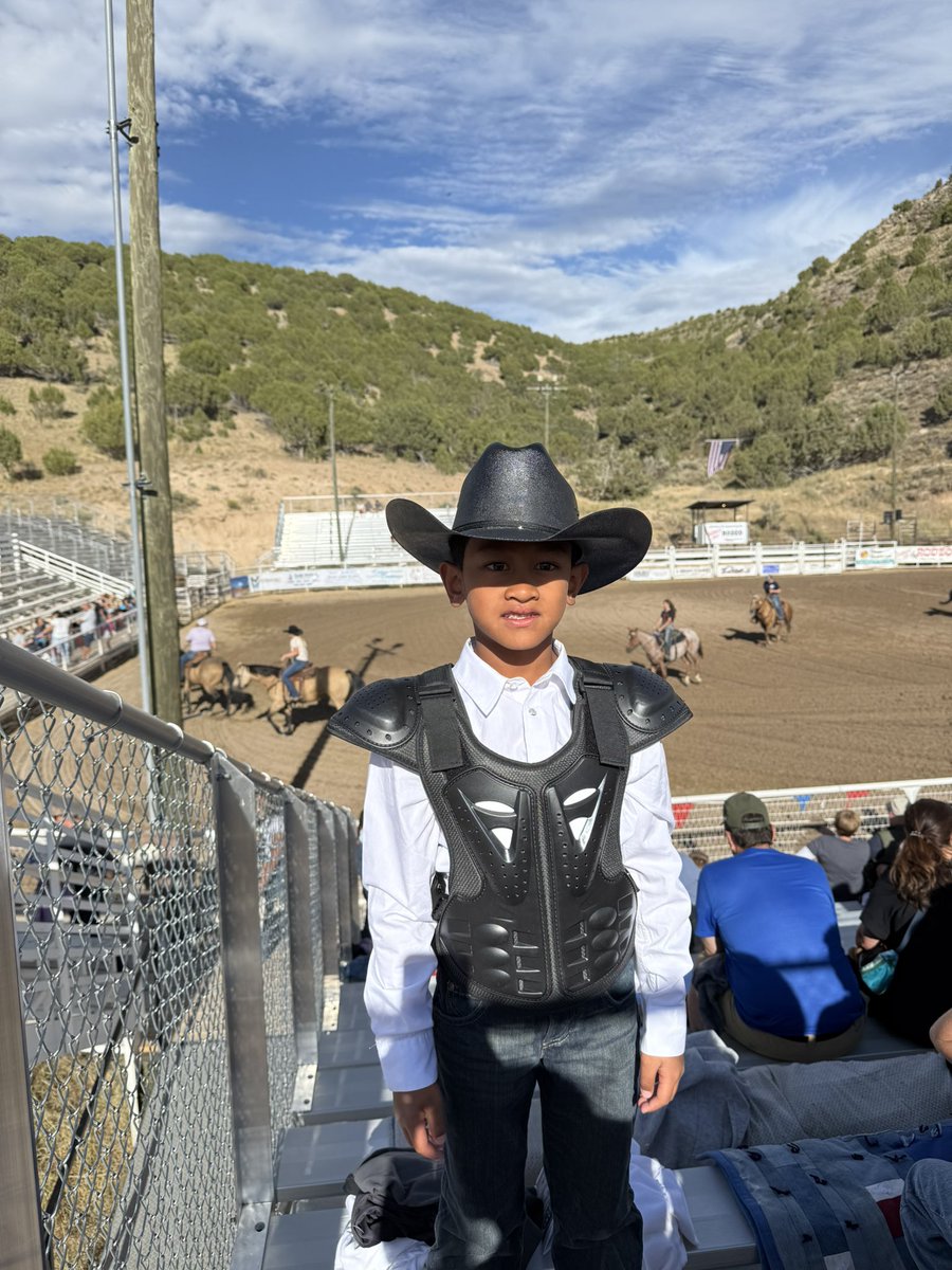 Chris Hatch tweet media