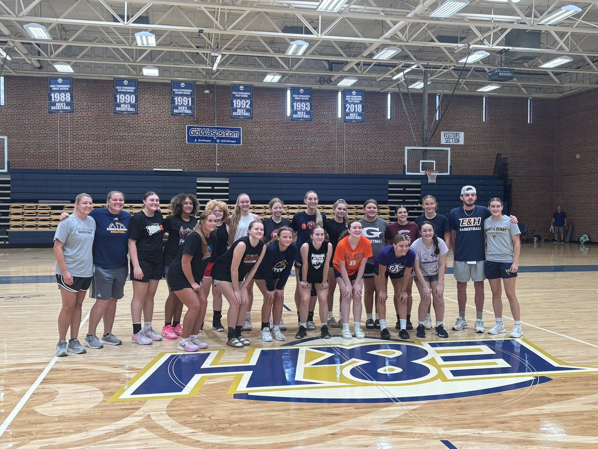 Had such a great time at Emory &amp; Henry camp today! Can’t wait til next time!!
<a href="/EH_CoachD/">Jaclyn Dickens</a> <a href="/_CoachAsh_/">Gage Ash</a>  <a href="/EmoryHenry_WBB/">Emory & Henry Women’s Basketball</a> <a href="/TNUnitedBall/">TNUnitedBasketball</a> <a href="/NRV_Storm/">NRV Storm Basketball</a>