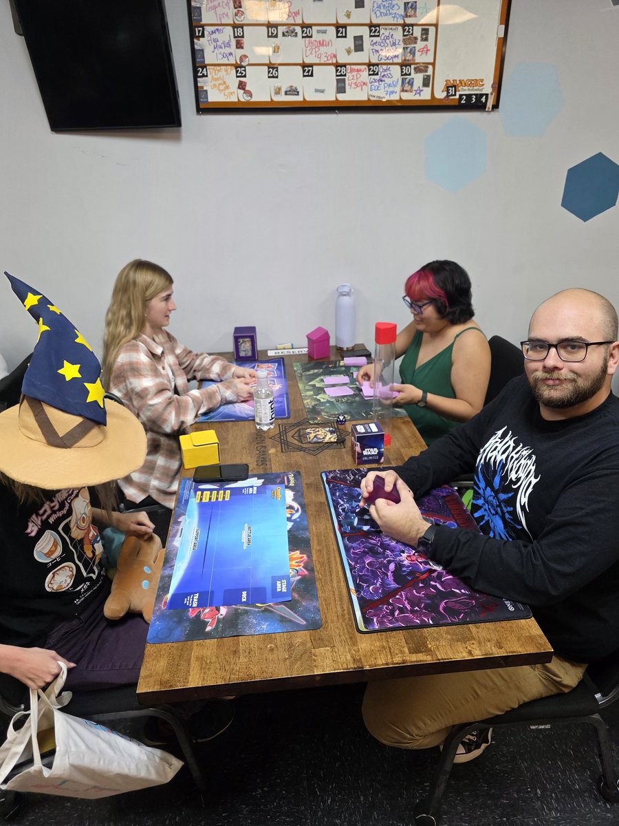 ZakeSenpai 🐧 VTuber tweet media