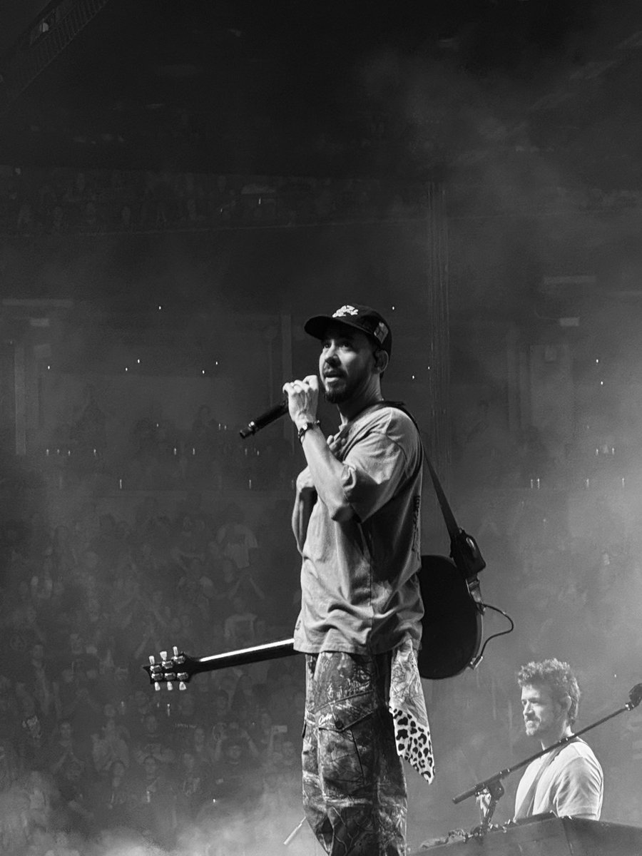 anathena_'s tweet photo. A few snaps from the Linkin Park show in Toronto last night🫶🏻 https://t.co/xIixgE8640