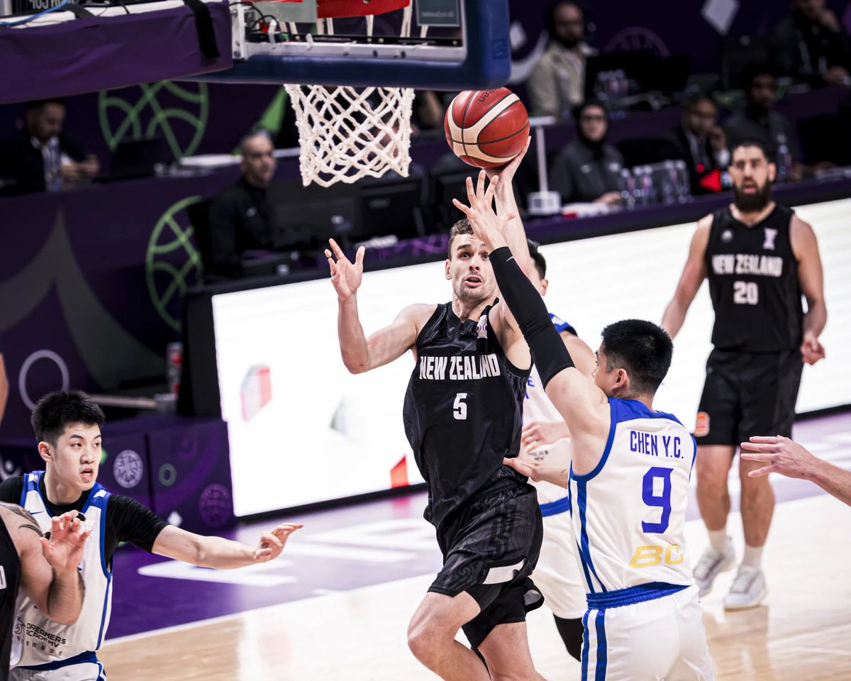 The Tall Blacks have advanced to the quarter finals of the FIBA Asia Cup after a dominant 118-78 victory over Chinese Taipei. 

Taylor Britt 👉 14 pts | 4 rbs | 4 ast
Max Darling 👉 9 pts | 7 rbs | 2 ast
Tohi Smith-Milner 👉 9 pts | 6 rbs | 1 ast

#SalsNBL <a href="/nznbl/">Sal’s NBL</a> <a href="/skysportnz/">Sky Sport NZ</a>