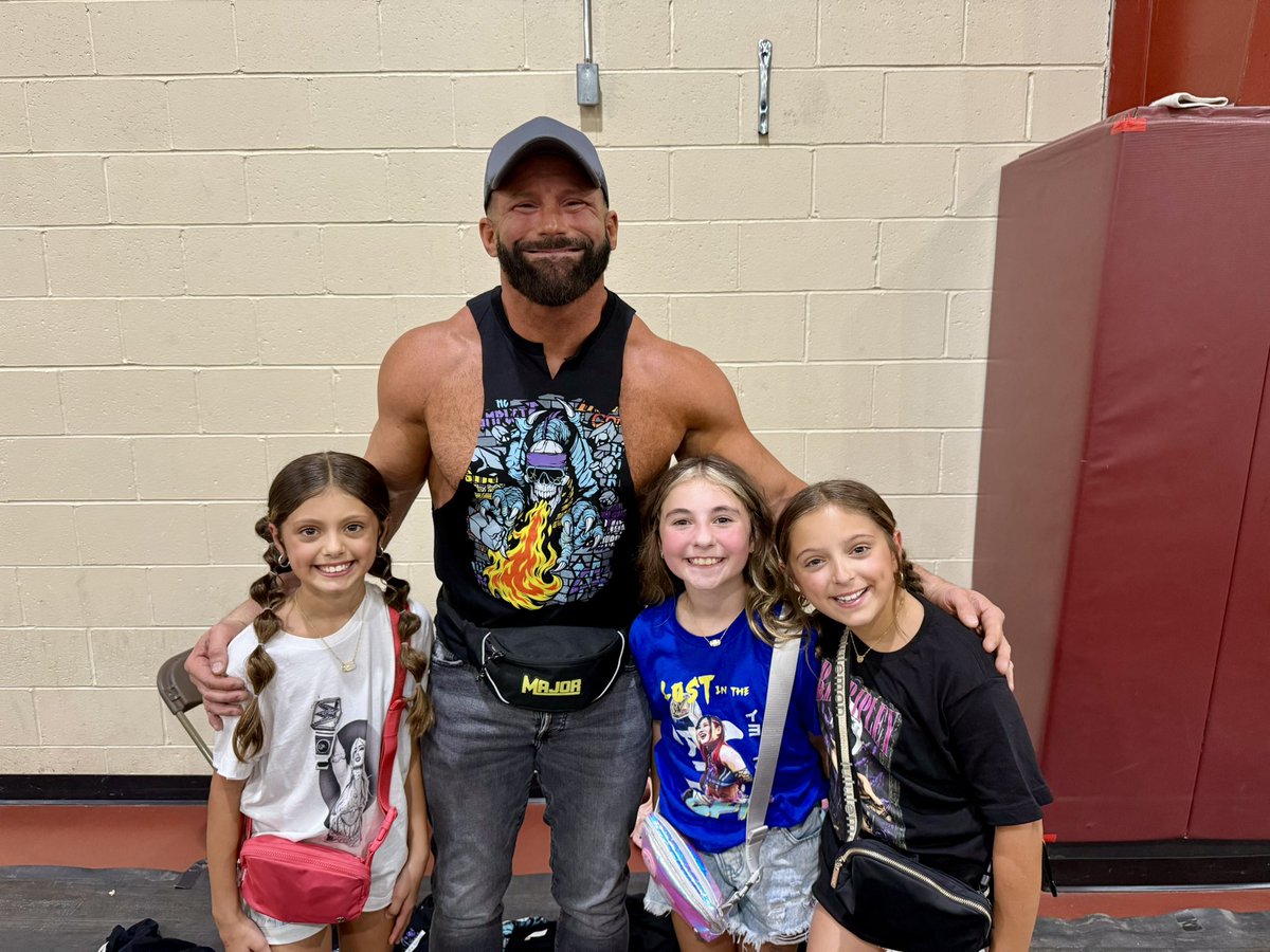 Alwayz Ready <a href="/TheMattCardona/">Matt Cardona</a>! Super cool dude and super cool dude. Packed house tonight at <a href="/IWCwrestling/">IWC Wrestling</a>. One of the bigger crowds I’ve seen here. <a href="/BAMenendez3/">Bobby Menendez</a>