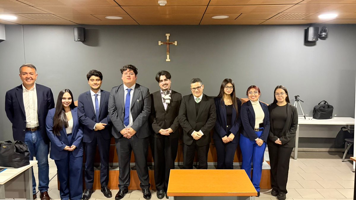 Muy linda experiencia, esperamos haber sido un aporte como juez, representando a nuestra alma mater <a href="/derechouchile/">Facultad de Derecho</a> 
<a href="/ufinisterrae/">U. Finis Terrae</a> <a href="/autonomadechile/">Universidad Autónoma de Chile</a>
#TorneoNacionalLitigaciónPenal