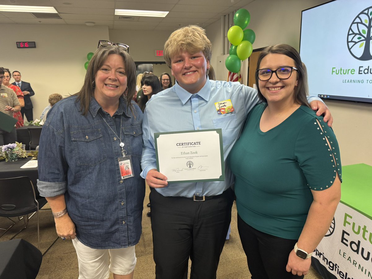 SSutton95's tweet photo. Ethan Zook 2025 graduate from Central High School received the Future Educators Scholarship and will be attending Missouri State University to study Family Consumer Sciences! It’s been an honor to mentor him the past 4 years! #spscte #bulldognation https://t.co/JcHTqwjvSB