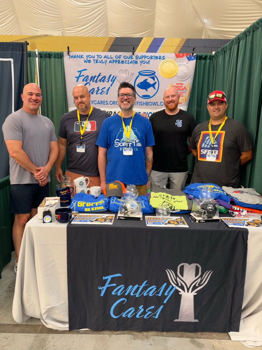 FantasyCaresOrg's tweet image. come see us at the #FFExpo25
every $5 donation gets a raffle ticket to win a SIGNED mini helmet or trophy smack ring or CUSTOMIZED #SFB15 JERSEY
donors also spin a wheel and win a tshirt or hat or glass or sticker or pin or keychain
(we got some stuff)