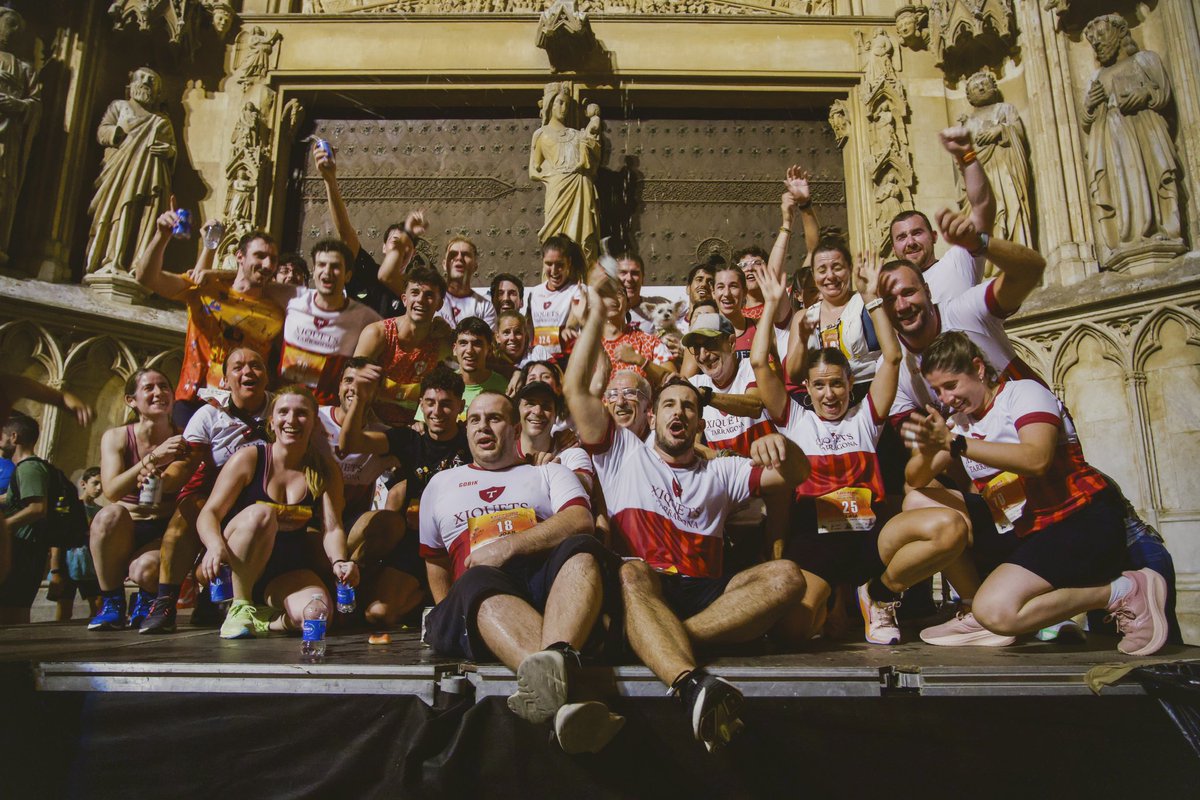 #SANTMAGÍ2025

Acabem un dia ple d’activitats amb la participació a la Cursa del Seguici 🏃‍♀️‍➡️

Ens ha fet molta il·lusió rebre el premi a l’entitat amb més participants 🏆

Enhorabona a tothom! I en especial a la Júlia Sabaté pel podi!

#xiquetsdetarragona #castells