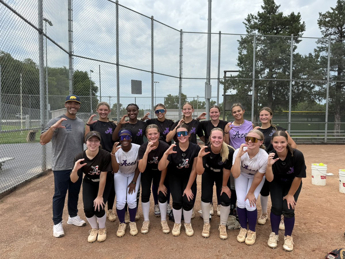 Paige Stroot (@paigestroot2028) on Twitter photo Great workout today with <a href="/CoachSingCal/">Steve Singleton</a> from University of California! Grateful for this opportunity to get to know him and workout with him!! Thanks for a great camp!!
#Uncommitted #classof2028 Great workout today with <a href="/CoachSingCal/">Steve Singleton</a> from University of California! Grateful for this opportunity to get to know him and workout with him!! Thanks for a great camp!!
#Uncommitted #classof2028
