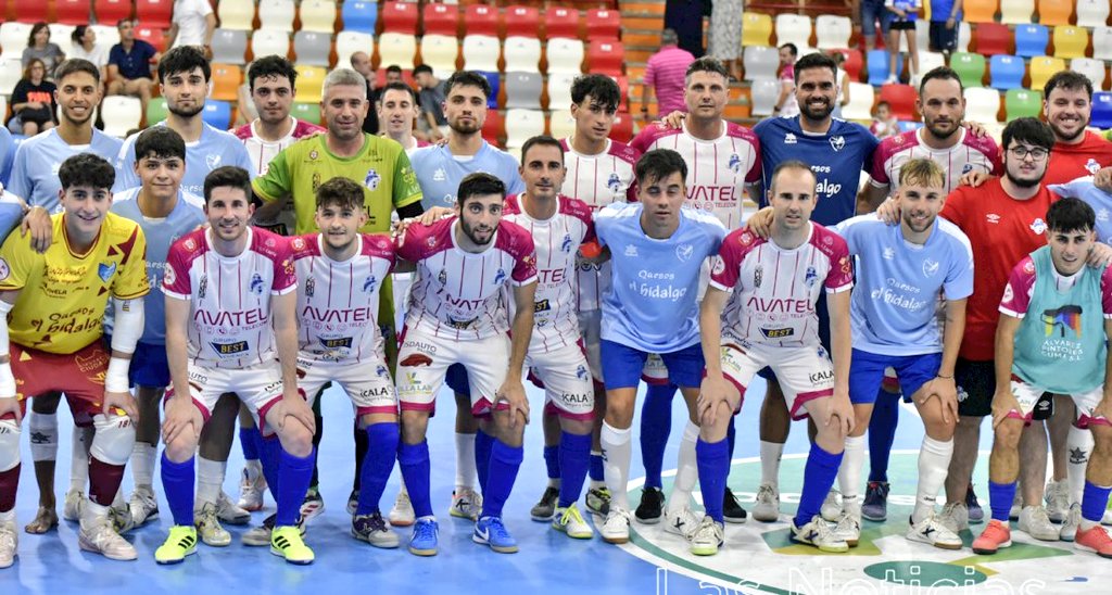 F.S. VivoCuenca (@fsvivocuenca) on Twitter photo Agradecemos nuevamente la visita y participación en el Torneo <a href="/DipuCuenca/">Diputación de Cuenca</a> del <a href="/ManzanaresFS/">ManzanaresFútbolSala</a> , al que le deseamos los mejores éxitos en una nueva temporada a plantilla y staff de <a href="/JuanluA910/">Juan Luis Alonso</a>.
En Cuenca siempre tendréis vuestra casa. #HistoriaPorVivir
📸 <a href="/noticiasDcuenca/">Las NoticiasdeCuenca</a> Agradecemos nuevamente la visita y participación en el Torneo <a href="/DipuCuenca/">Diputación de Cuenca</a> del <a href="/ManzanaresFS/">ManzanaresFútbolSala</a> , al que le deseamos los mejores éxitos en una nueva temporada a plantilla y staff de <a href="/JuanluA910/">Juan Luis Alonso</a>.
En Cuenca siempre tendréis vuestra casa. #HistoriaPorVivir
📸 <a href="/noticiasDcuenca/">Las NoticiasdeCuenca</a>