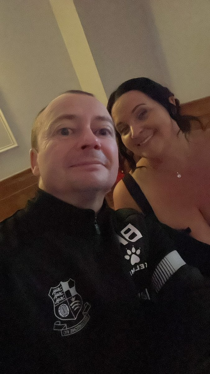 Great win today from the boys and a quick dash up the M1 to Leicester to attend a family wedding. UTS💙
