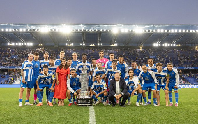 GradaBpro's tweet image. Los trofeos de verano de verdad.

🏆 El @RCDeportivo se lleva el Teresa Herrera 

🏆 El @Cadiz_CF se lleva el Trofeo Carranza