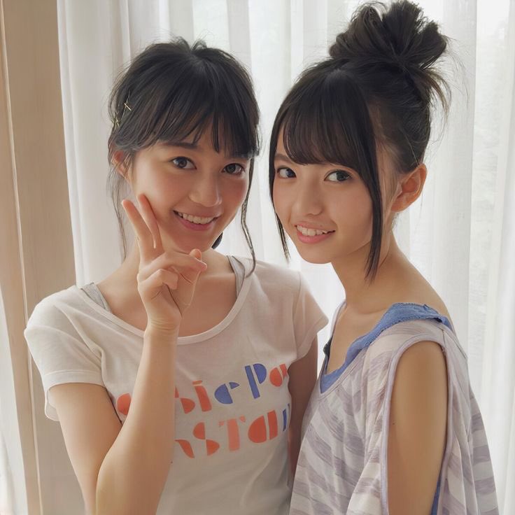 ✨即購入⭕️大丈夫‼️✨生田絵梨花さん ダブルピース制服ver直筆サイン‼️✨本物‼️✨ 乃木坂46 OFFICIAL WEB SHOP | 乃木坂46 グッズ通販サイト