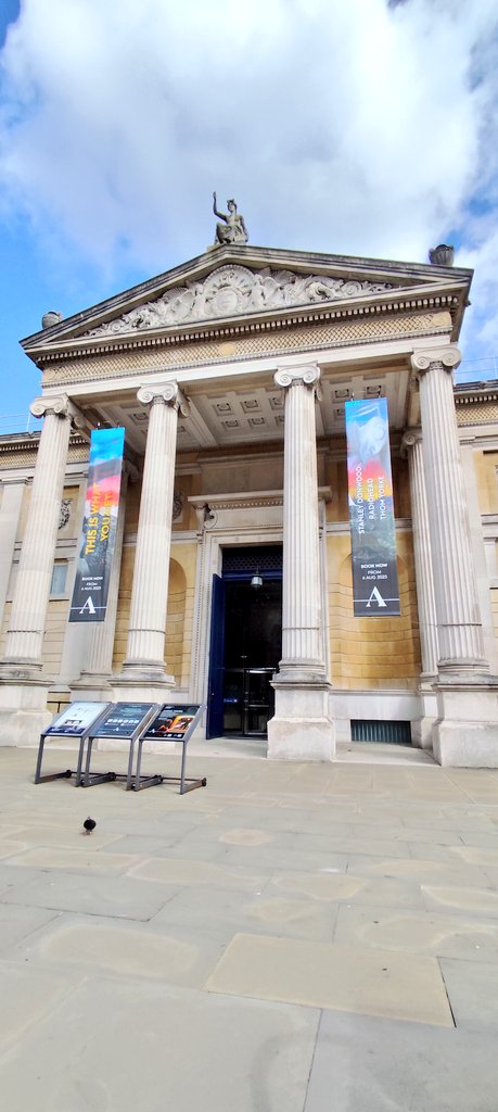 MicrobialKat's tweet photo. It's gonna be a glorious day. I feel my luck could change 🌟
#Radiohead #Oxford #ThisIsWhatYouGet #Ashmolean #ThomYorke #StanleyDonwood https://t.co/taDSry4Vp5
