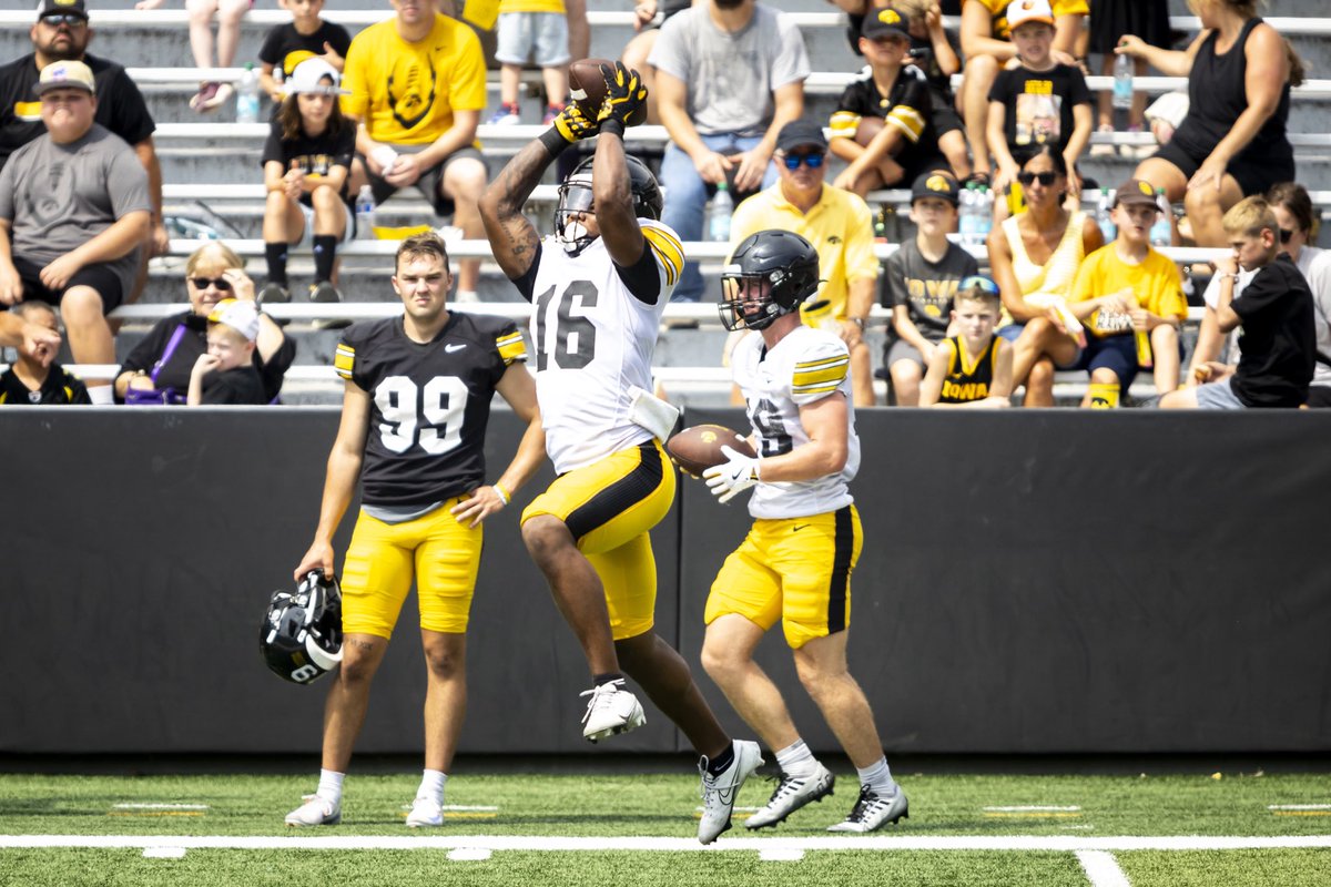 Joseph Cress (@josephwcress) on Twitter photo Iowa #Hawkeyes football Kids Day open practice, Aug. 9, 2025, at Kinnick Stadium in Iowa City, Iowa. Photos for <a href="/hawkcentral/">Hawk Central</a> <a href="/DMRegister/">Des Moines Register</a>: hawkcentral.com/picture-galler… Iowa #Hawkeyes football Kids Day open practice, Aug. 9, 2025, at Kinnick Stadium in Iowa City, Iowa. Photos for <a href="/hawkcentral/">Hawk Central</a> <a href="/DMRegister/">Des Moines Register</a>: hawkcentral.com/picture-galler…