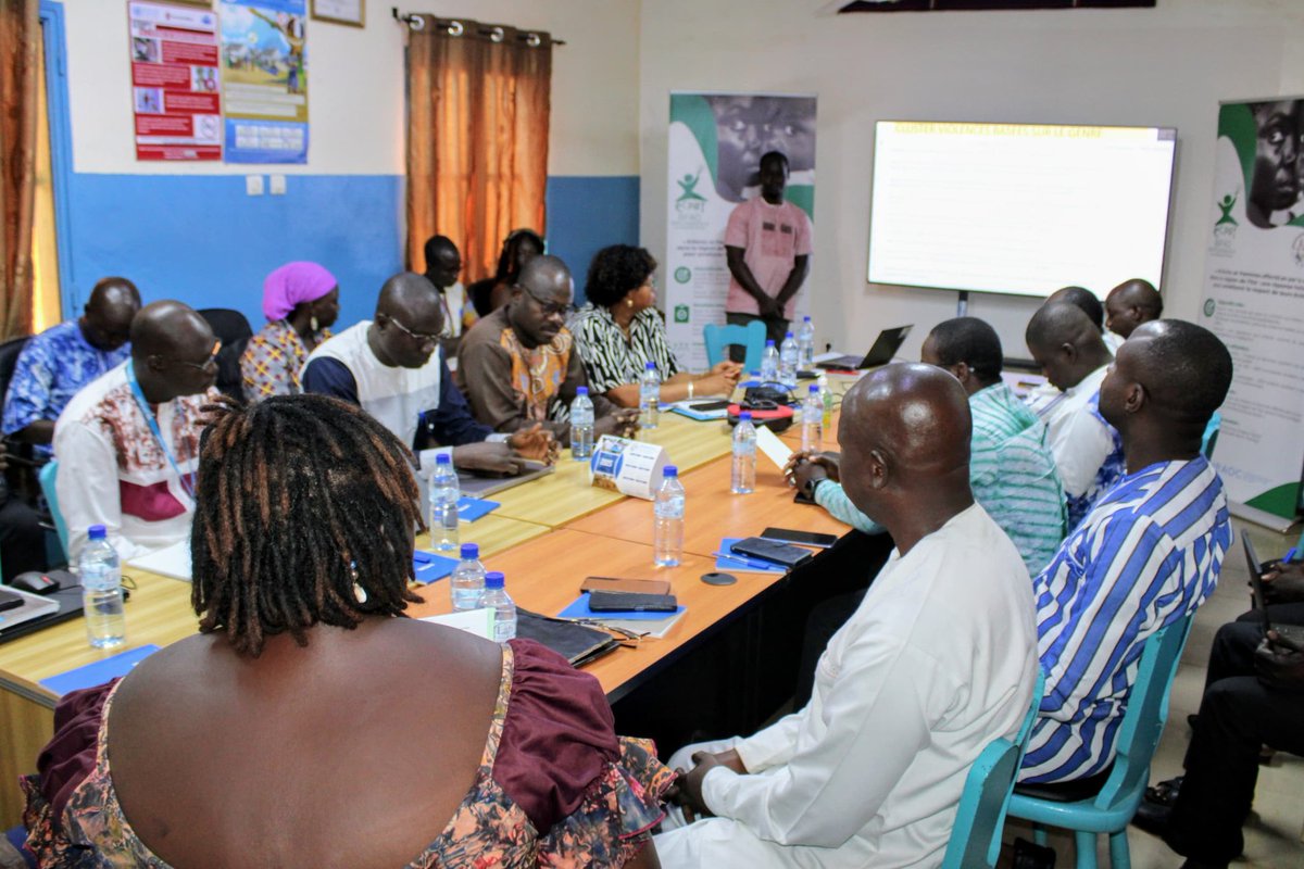 Todi_Yaba's tweet photo. 𝐑𝐞𝐯𝐮𝐞 𝐢𝐧𝐭𝐞𝐫𝐦𝐞́𝐝𝐢𝐚𝐢𝐫𝐞

Le 6 juin 2025, s’est tenue la revue intermédiaire du projet « Enfants et Femmes affecté·es par la crise dans la région de l’Est : une réponse holistique pour améliorer le respect de leurs droits », https://t.co/f73M0S0HiA