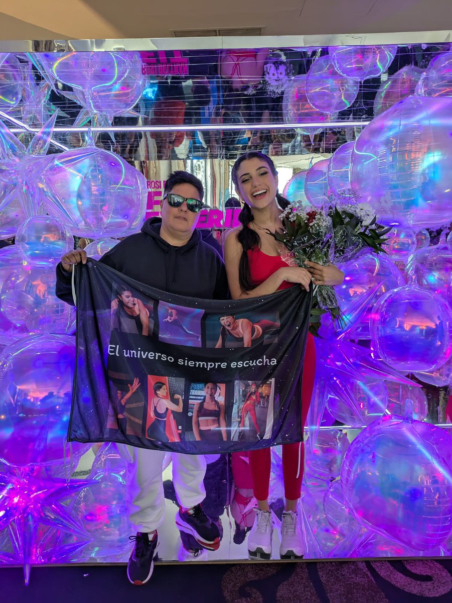 Valió la pena el sacrificio para poder venir a verte y estar presente en algo tan importante te amo Rosi 😍