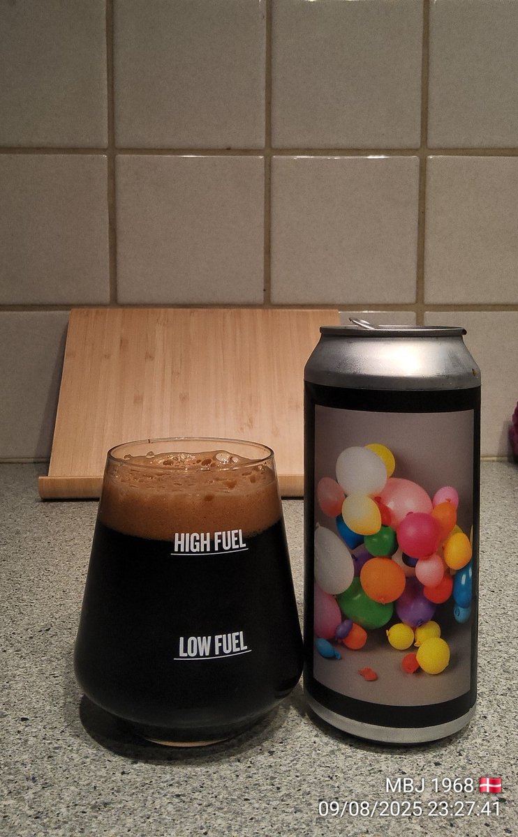 jonasen1968's tweet photo. To Øl 🇩🇰
12th Anniversary 18/12 2023 🍻🍻🍻🍻💪
Alkohol: 12,12 %
IBU:
Indehold: 440 ml.
Type: Stout - Imperial / Double Coffee
Serverings temp: 9 - 12
https://t.co/naU0T6jncV @toolbeer #toolbeer
Købt på: https://t.co/cnLrSfekhT 👍
https://t.co/FIkD1lBVfl
#BskyBeer https://t.co/fQ8ojWGdWS