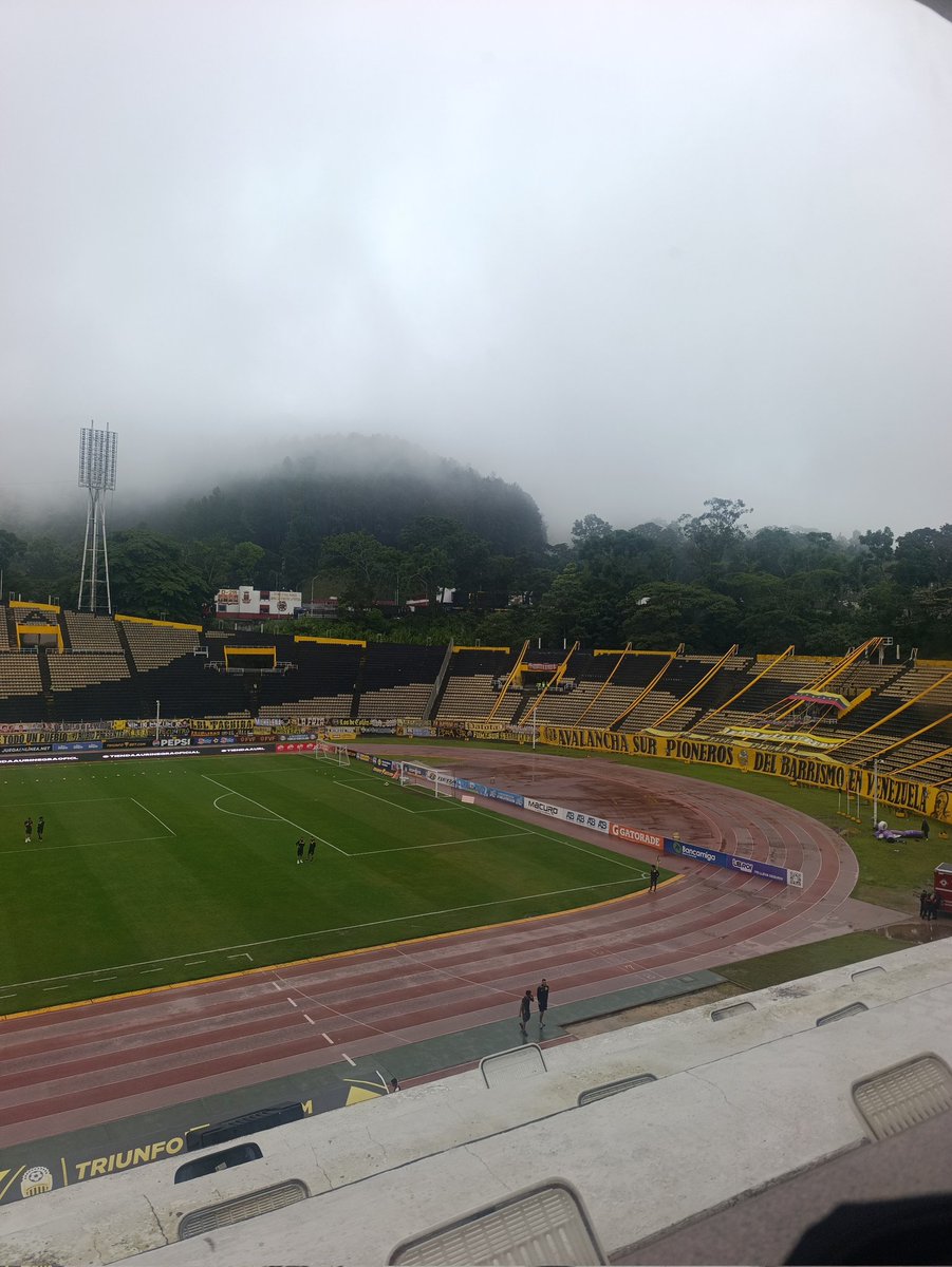 5:50 p.m. Estadio Polideportivo de Pueblo Nuevo
