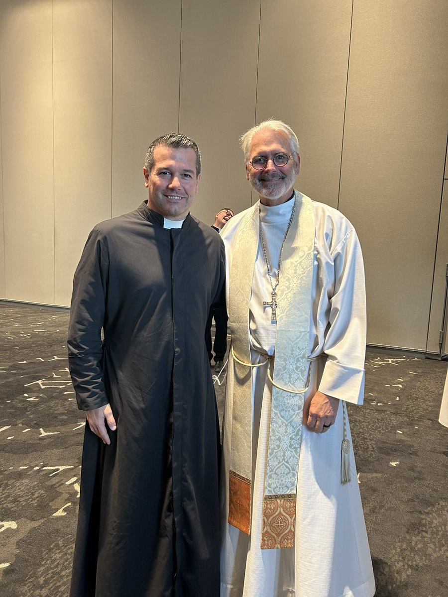 Padre Javier Olivera Ravasi (@pjavieror) on Twitter photo Gracias <a href="/ArchbishopOKC/">Archbishop Paul S. Coakley</a> por la invitación a la Arquidiócesis de Oklahoma City.
2 conferencias para recordar las verdades del Evangelio al pueblo hispano.
¡En total 1200 personas en todo el congreso!
¡Hermoso tb el santuario del beato Stanley Rother!
Debo leer sobre él Gracias <a href="/ArchbishopOKC/">Archbishop Paul S. Coakley</a> por la invitación a la Arquidiócesis de Oklahoma City.
2 conferencias para recordar las verdades del Evangelio al pueblo hispano.
¡En total 1200 personas en todo el congreso!
¡Hermoso tb el santuario del beato Stanley Rother!
Debo leer sobre él