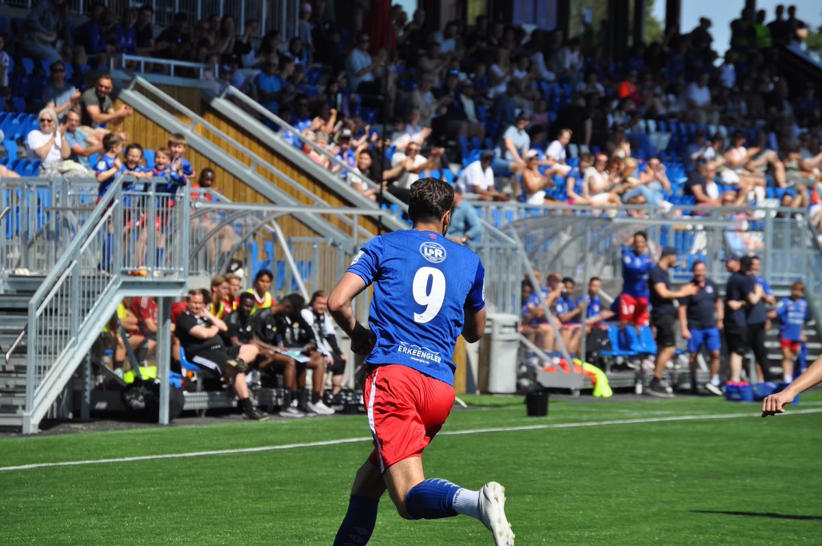 Vi vinner dagens kamp 1-4 borte mot Lillehammer💙❤️

Meget solid kamp, og et helt lag som løper sokkene av seg for hverandre. 

Scoringer av Vuk (2), Henriksen og Følstad.

Assist av Abrahamsen (2), Werni og Hoang.