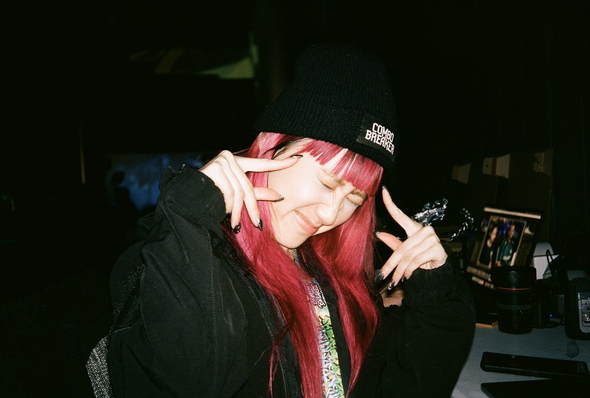 HelloItsLi's tweet image. You and your favorite Pokemon 🐷