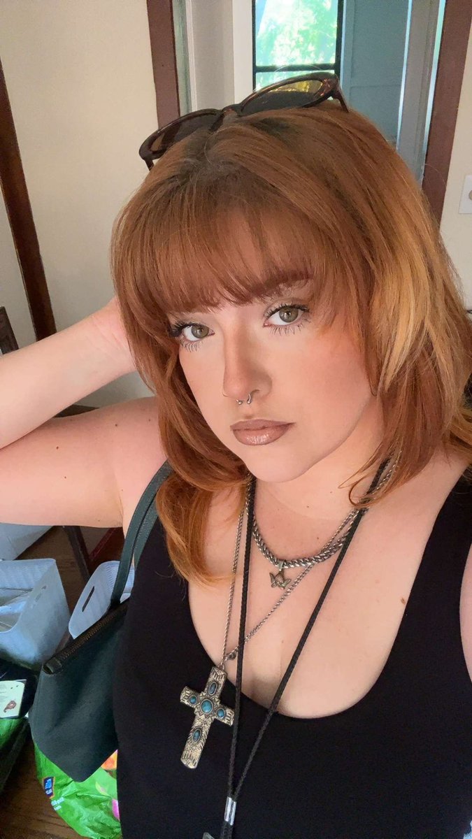 nowhere to put my selfies anymore
