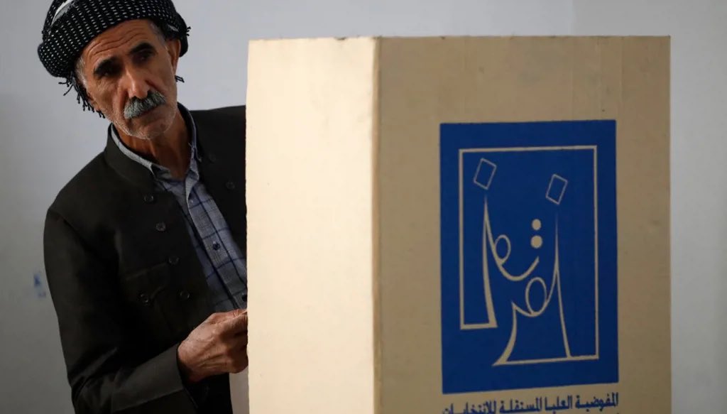 أظهر لنا التاريخ المعاصر أن الانتخابات لا تغيّر شيئًا في العراق سوى وجوه الحكام؛ فالسلطة تبقى دائمًا بيد الشيعة، وتستمر العقلية الشوفينية في التحكم بأسلوب تعامل الحكومات العراقية مع شعب كوردستان.