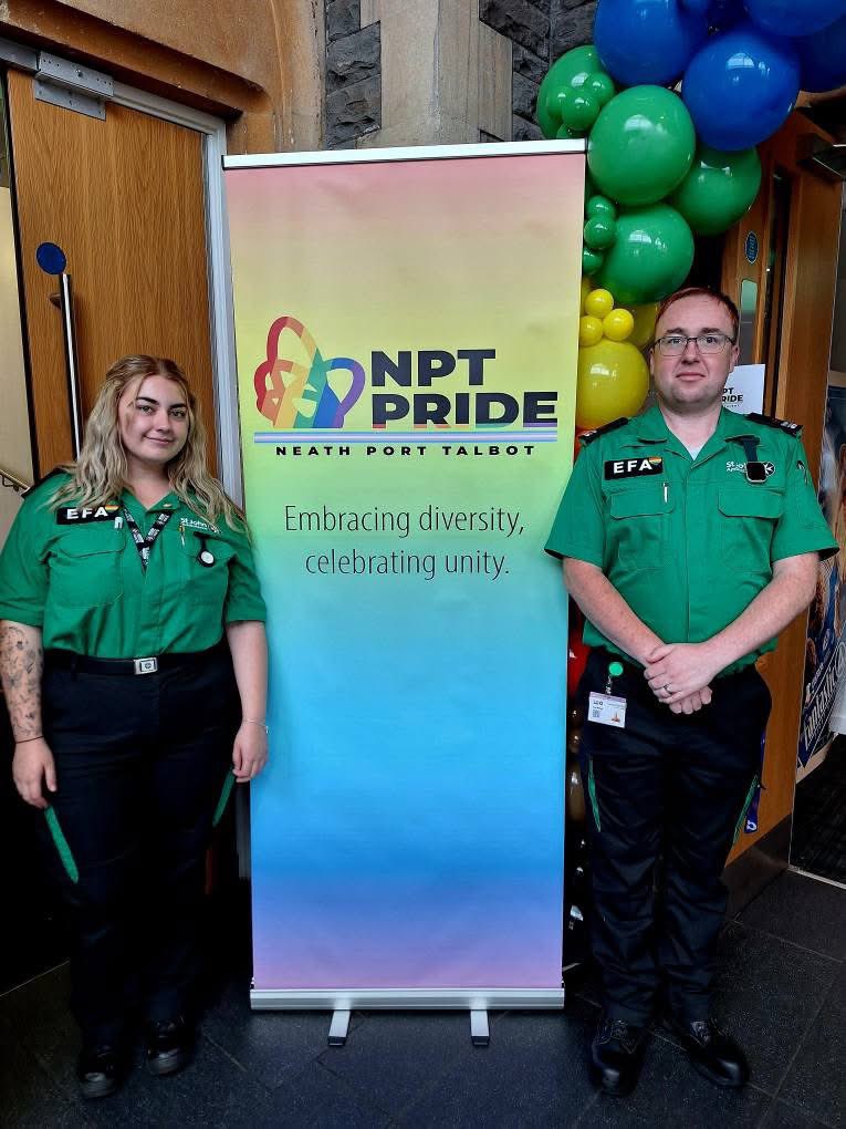 🌈 Huge thanks to our amazing volunteers at #NPTPride today – showing up, standing proud &amp; supporting diversity, inclusion &amp; equality for all! 💜🏳️‍🌈🏳️‍⚧️ #Pride2025 #EqualityMatters #JustInCase #RhagOfn