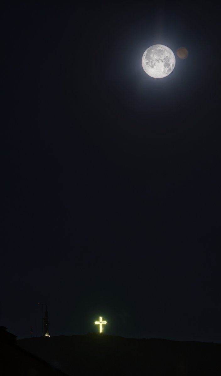 Full Moon in Skopje 🇲🇰