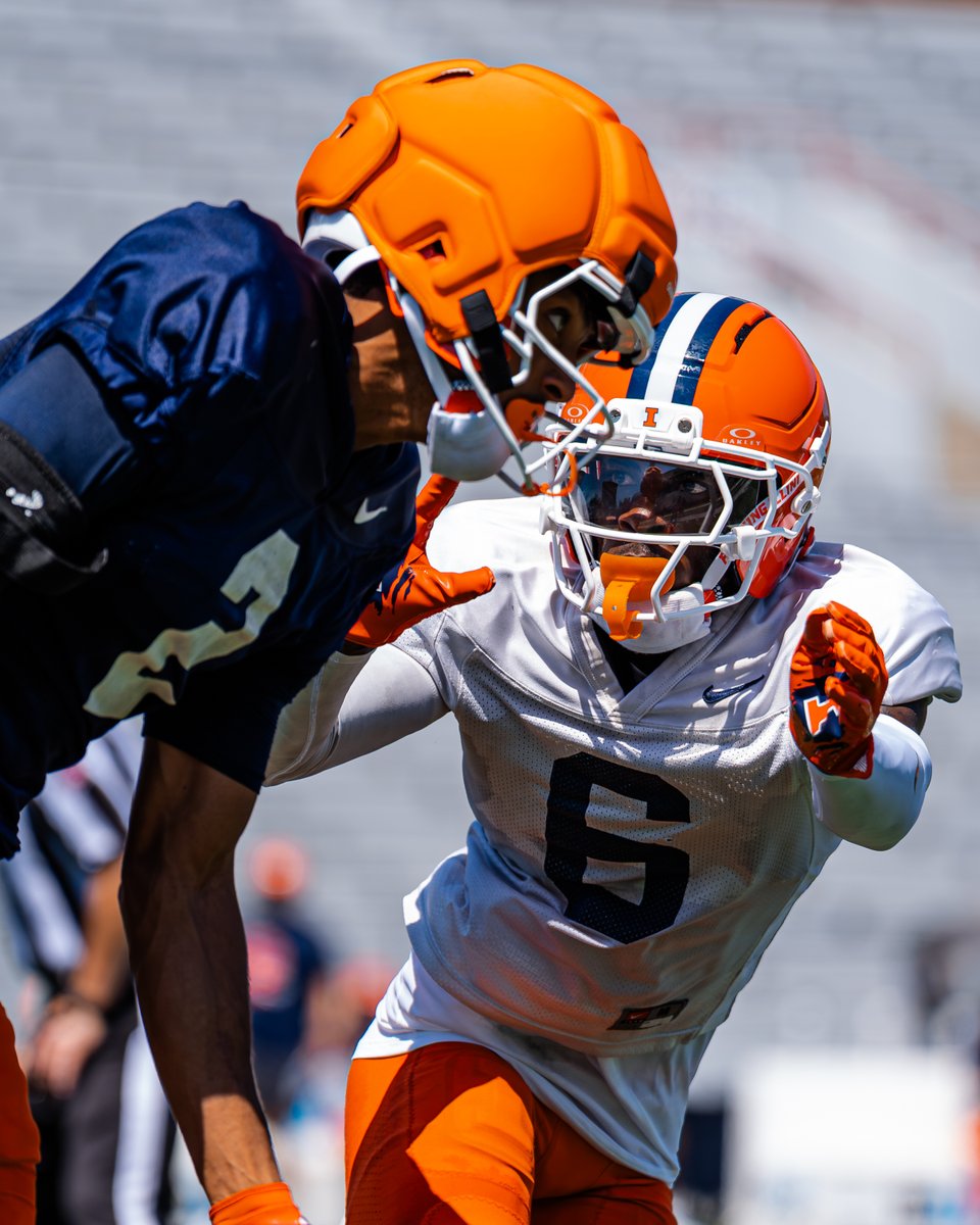 Illinois Football tweet media