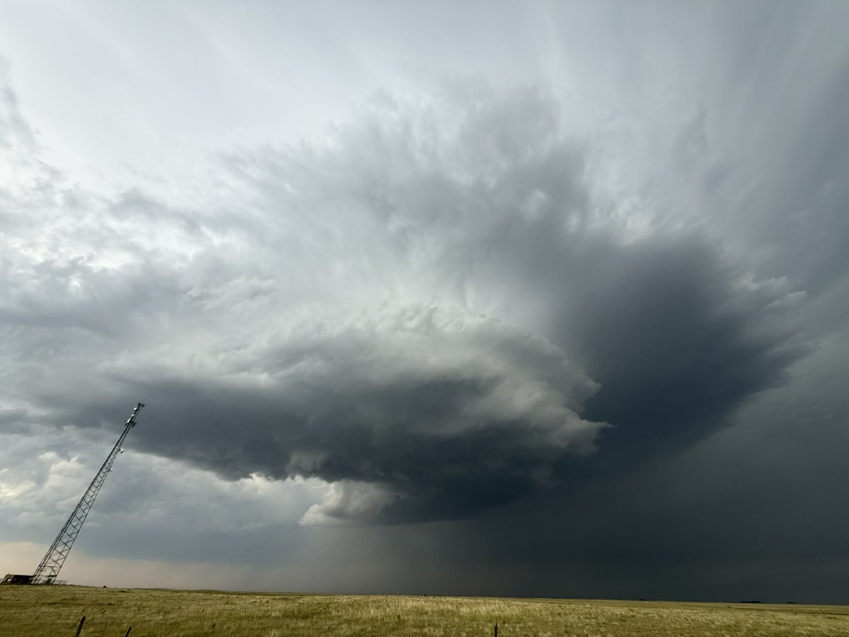 Incredible storm structure on the tornado warned cell in Lincoln County. #cowx