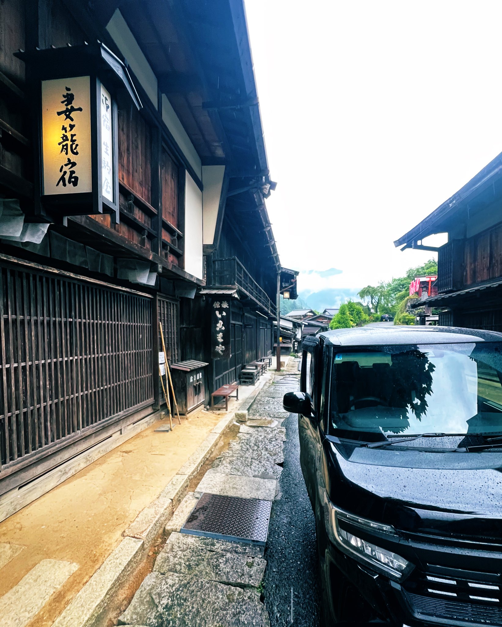 妻籠の宿　銀鼠の甍と恵那山　 パステル画 妻籠の宿 銀鼠の甍と恵那山 パステル画 妻籠宿・馬籠