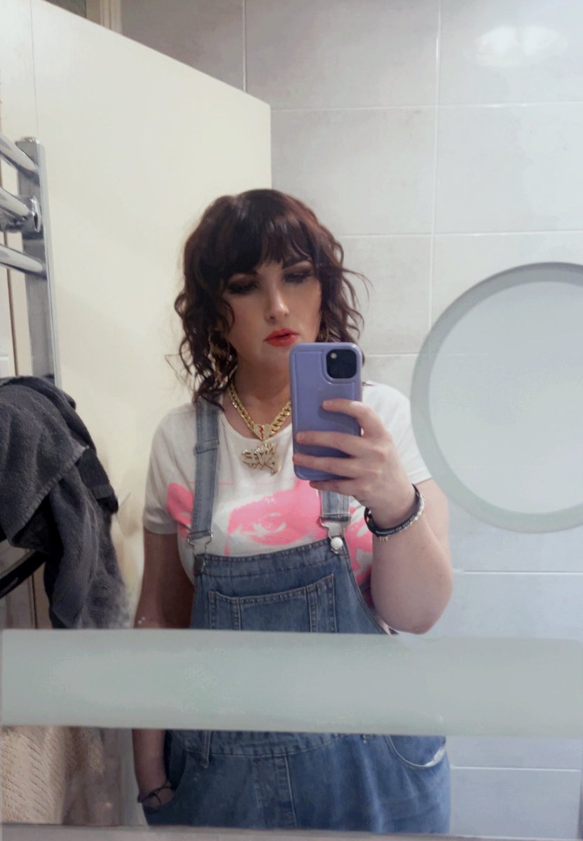 “They say I’m not hiphop, I say get off my cock” - Neeve Fae, Can’t Tell Me 😌☘️🔥