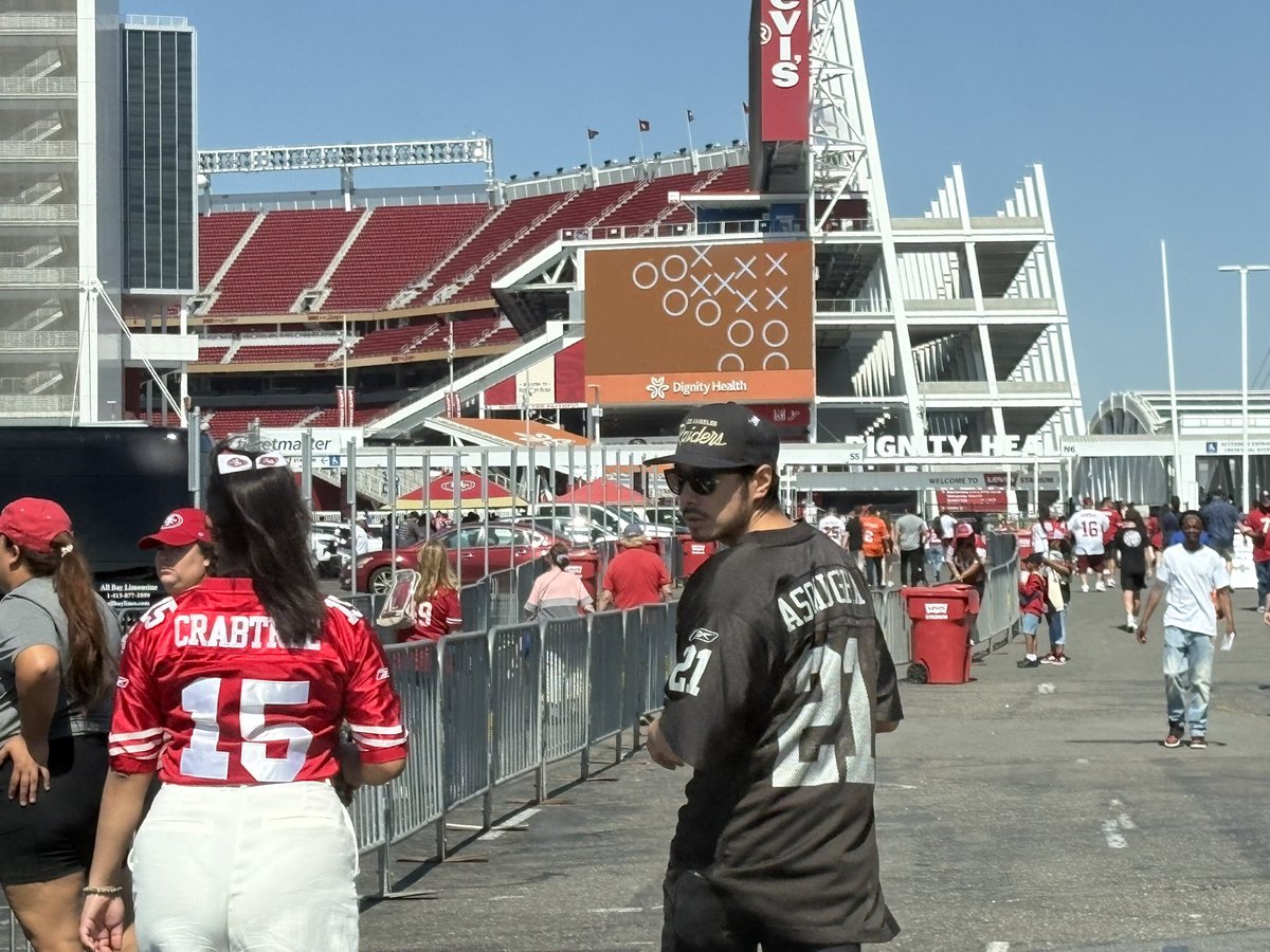 Gotta respect the Nnamdi jersey