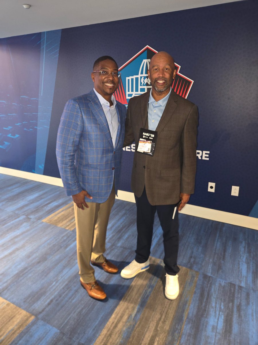 BJ Evans (@biejr) on Twitter photo Just a couple of <a href="/ncatsuaggies/">North Carolina A&T</a> Crosby Hall kids re-connecting <a href="/NABJ/">#NABJ Headquarters βπΎποΈποΈπ» π· π₯ π π</a>; great to see that my guy Anzio Williams is still doing great things <a href="/NBCUniversal/">NBCUniversal</a> #AggiePride Just a couple of <a href="/ncatsuaggies/">North Carolina A&T</a> Crosby Hall kids re-connecting <a href="/NABJ/">#NABJ Headquarters βπΎποΈποΈπ» π· π₯ π π</a>; great to see that my guy Anzio Williams is still doing great things <a href="/NBCUniversal/">NBCUniversal</a> #AggiePride