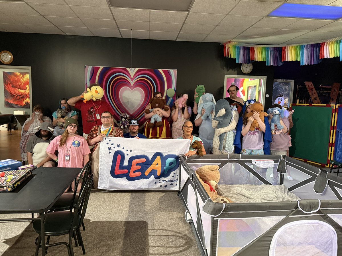 We’d like to thank the nearly fifty littles, CGs and switches who attended our Ageplay event and made it so spectacular.
Special thanks to <a href="/NorthShoreABDL/">NorthShoreABDL 🔜BFC</a> for sponsoring the event! The attendees were thrilled to try Megamaxes you donated!
#ABDL