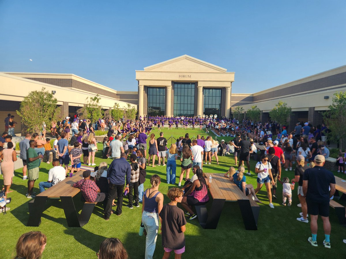 Fun at the Forum is going down right now! <a href="/RHSProsper/">Richland High School</a> #WeAreRichland