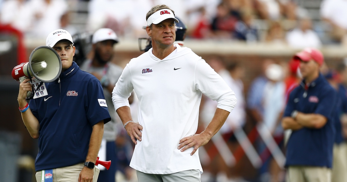 Billy Embody (@billyembody) on Twitter photo Some notable tidbits out of Ole Miss' scrimmage Saturday as the Rebels' defense seemed to get the better of the offense:
on3.com/teams/ole-miss… Some notable tidbits out of Ole Miss' scrimmage Saturday as the Rebels' defense seemed to get the better of the offense:
on3.com/teams/ole-miss…